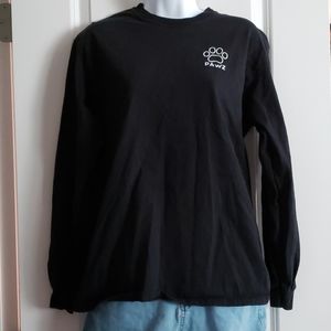 Long sleeve black tshirt